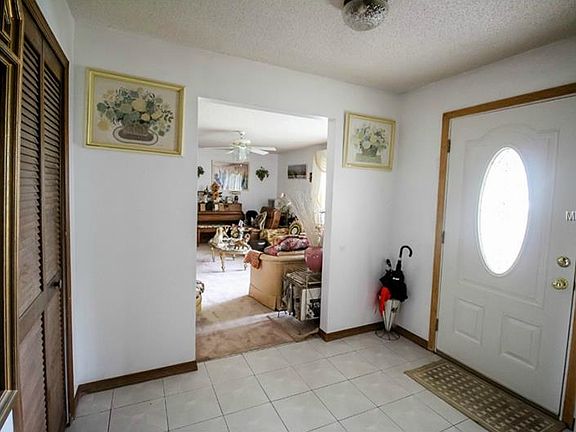 4th image of 7228 Cherry Laurel Dr