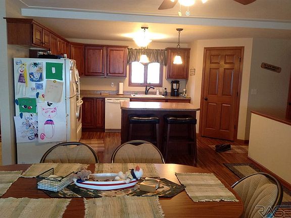 4th image of 6219 N Lakeside Dr