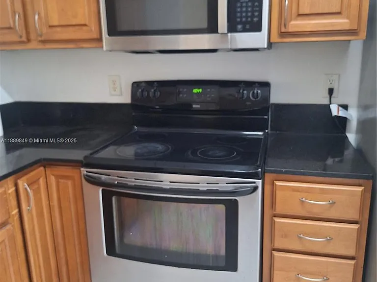 6621 Winfield Blvd #1 — Photo 10