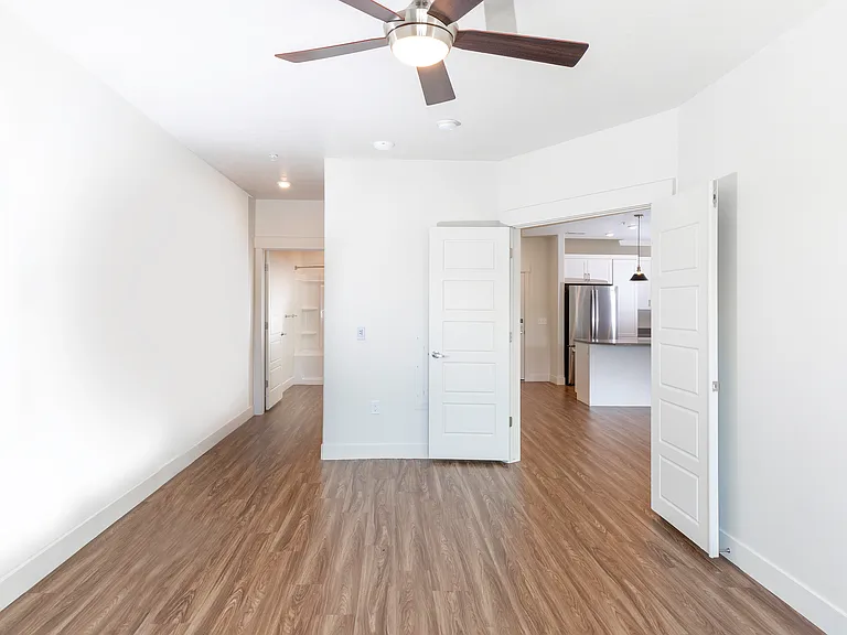 Citizens West Apartments — Photo 22