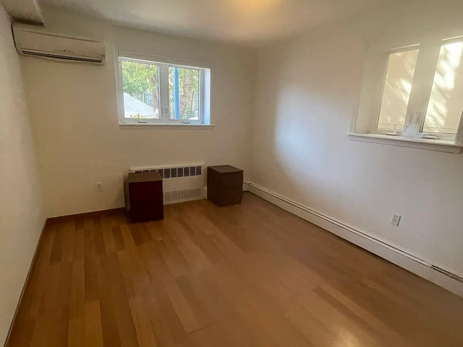 36-18 21st Avenue — Photo 3