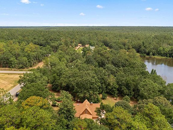5th image of 7434 Pine Lake Cir