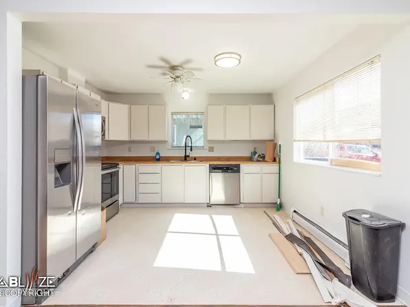 7541 Peck Ave, 7541 Peck Ave #2, Anchorage, AK 99504