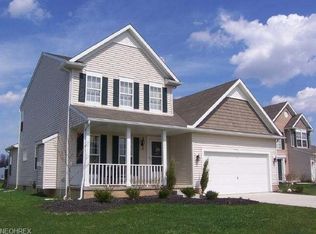 9020 Stonegate Cir, North Ridgeville, OH 44039