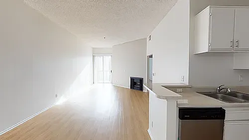 Lakeview — Photo 20