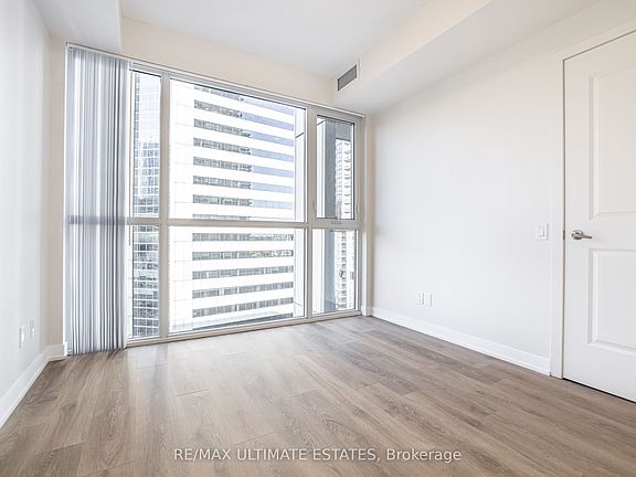 3rd image of 4955 Yonge St #1109