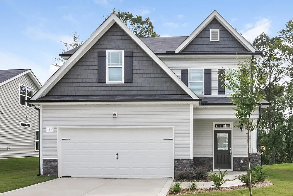 4 bed, 2.5 bath, 1832 sqft, $2,160 — Photo 1