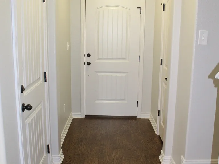 208 W Lake St — Photo 11