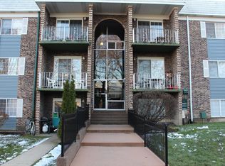 1509 N Windsor Dr APT 203, Arlington Heights, IL 60004