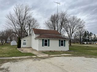 305 N 4th St, Ashkum, IL 60911