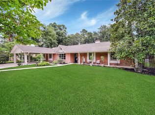 114 N Woodsway St E, Conroe, TX 77301