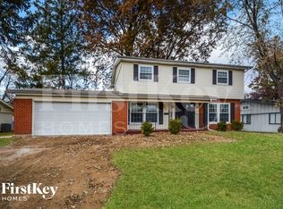 2915 Derhake Rd, Florissant, MO 63033