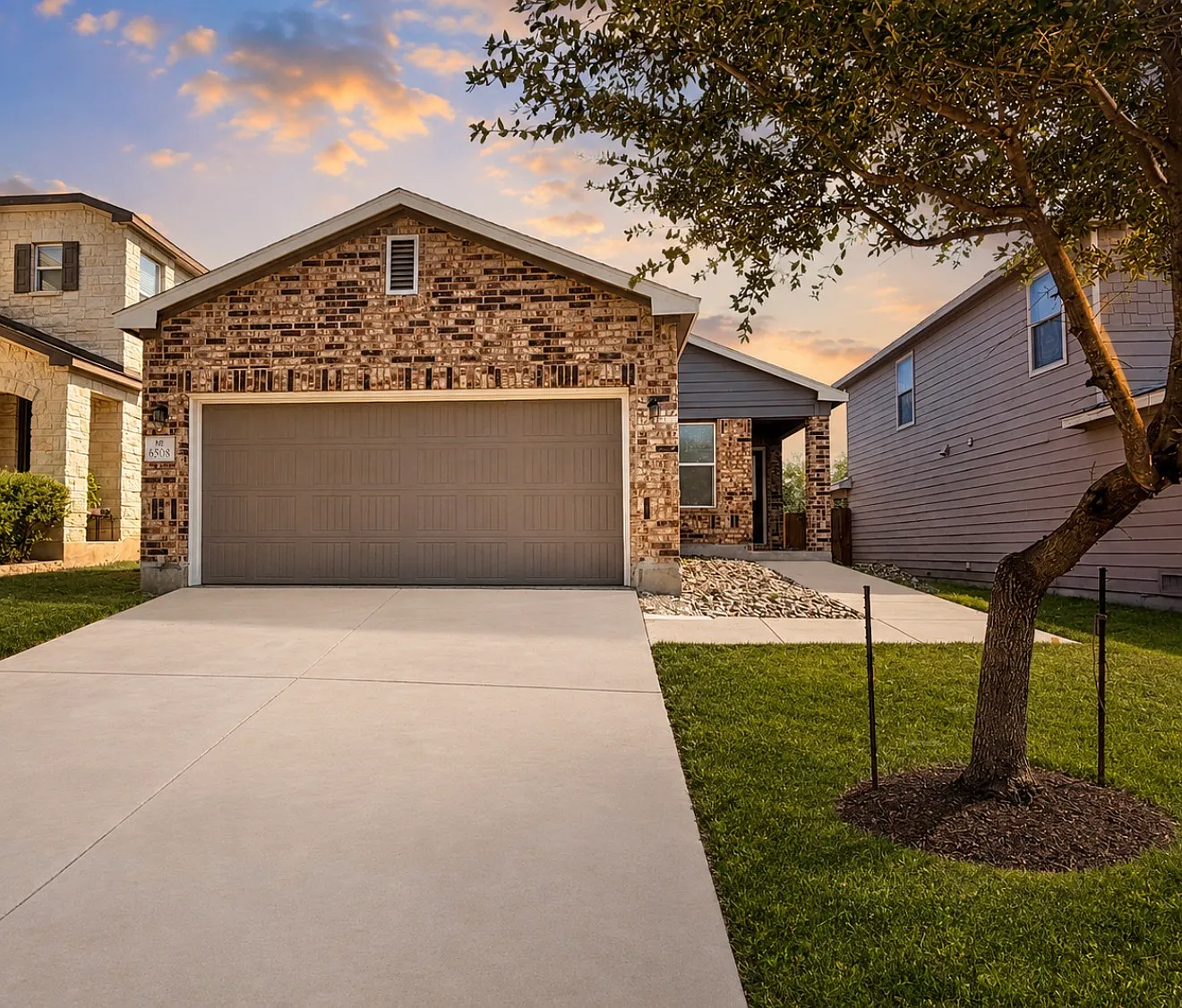 4 bed, 1400 sqft, $1,695 — Photo 1