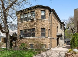 1029 Dobson St, Evanston, IL 60202