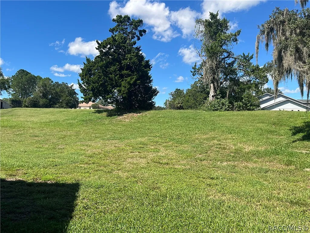 2 bed, 990 sqft, $1,400 — Photo 3