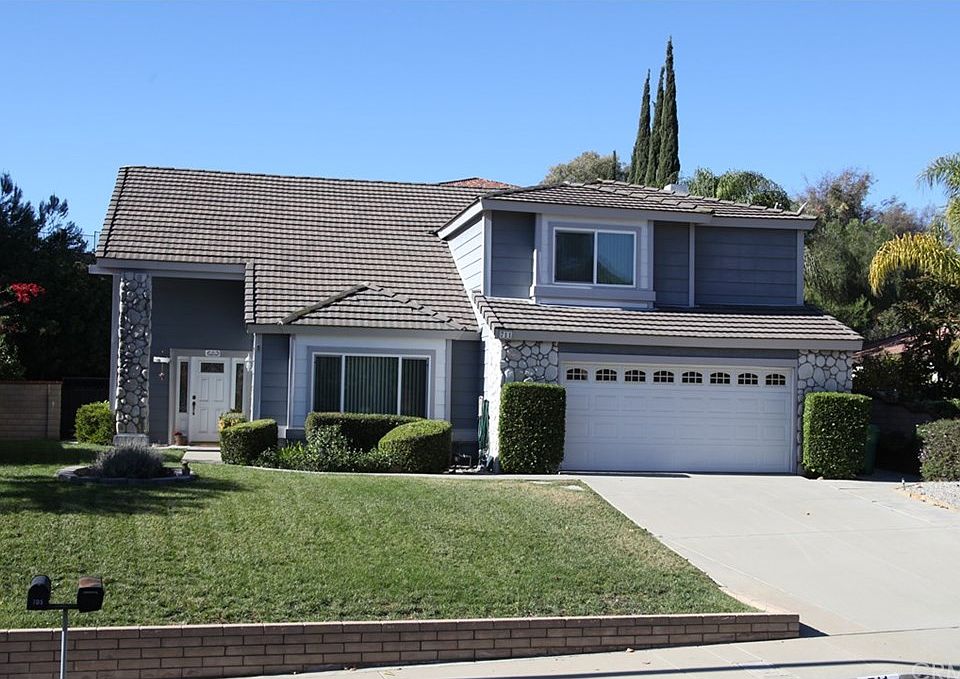 1st image of 711 Featherwood Dr