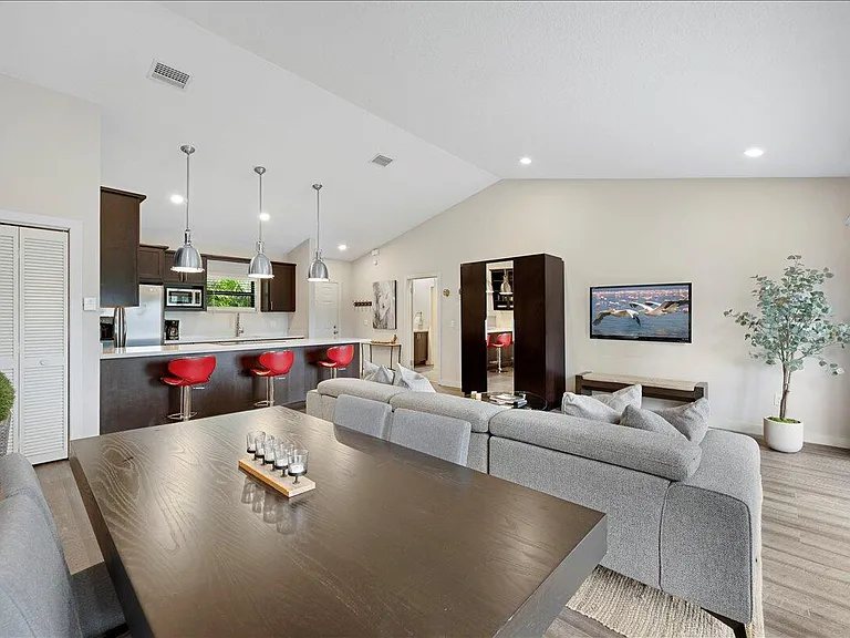 11863 Wimbledon Cir #542 — Photo 2
