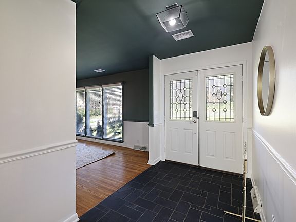 4th image of 436 Foothill Dr