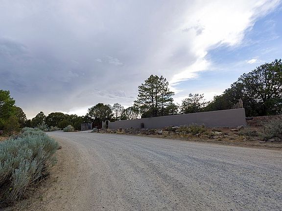 5th image of 911 Trail Cross Ct