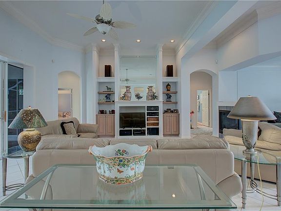 3rd image of 8898 Bloomfield Blvd