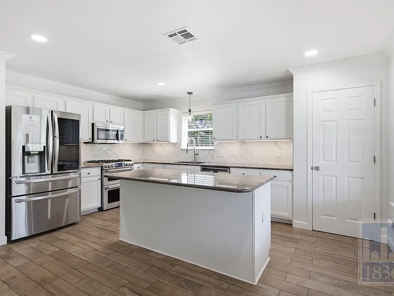 4428 Campo Verde Dr — Photo 8