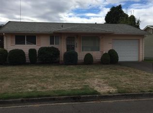2180 Country Club Ter, Woodburn, OR