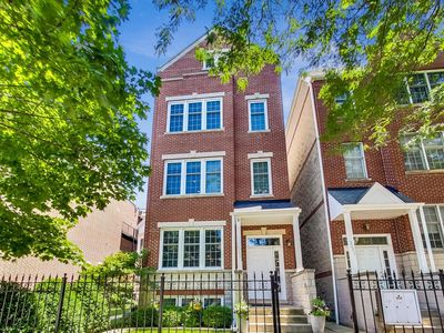 3253 N Racine Ave #3, Chicago, IL, 60657