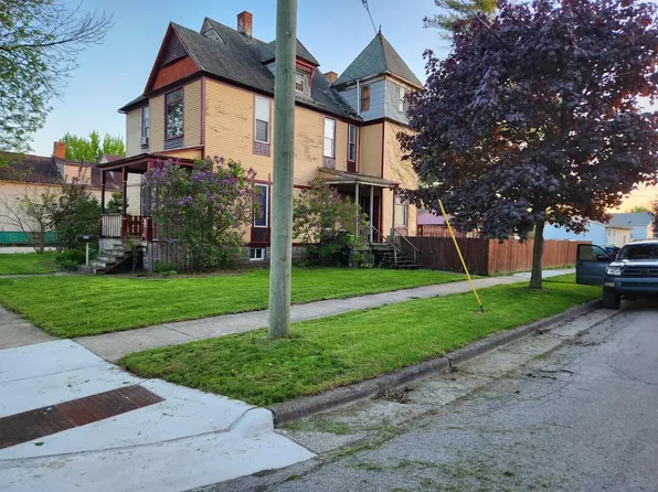 1302 Webster St, Bay City, MI 48708