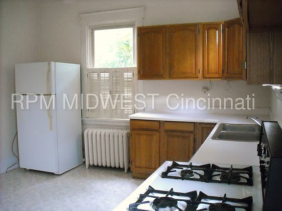 5th image of 3742 Isabella Ave