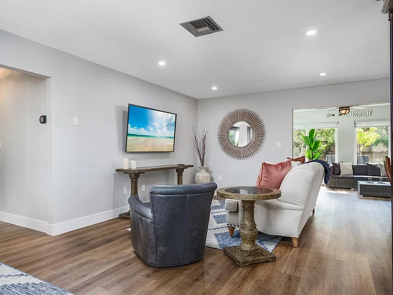 2256 Constitution Blvd — Photo 6