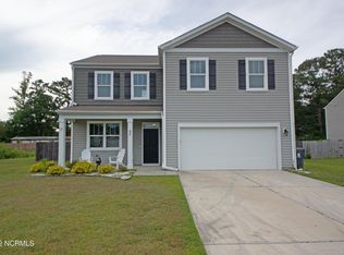 53 Frazer Ln, Hampstead, NC 28443