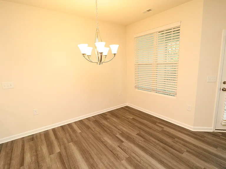 1105 Neighborly Way — Photo 14