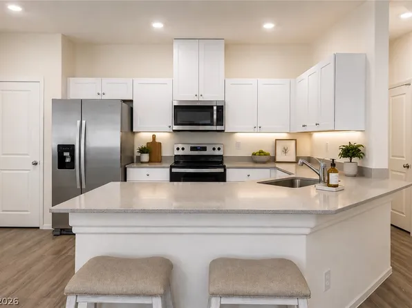 7915 Aurora Sky St Unit 2, North Las Vegas, NV 89084
