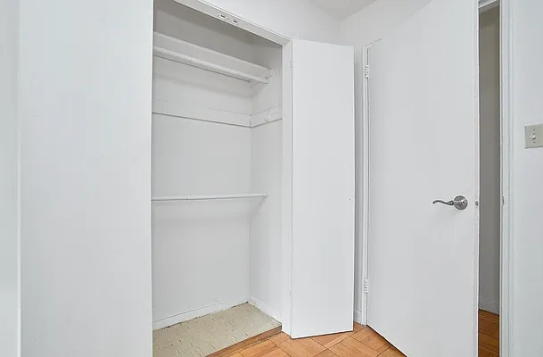 Rented by Estate Realty Management | media 13