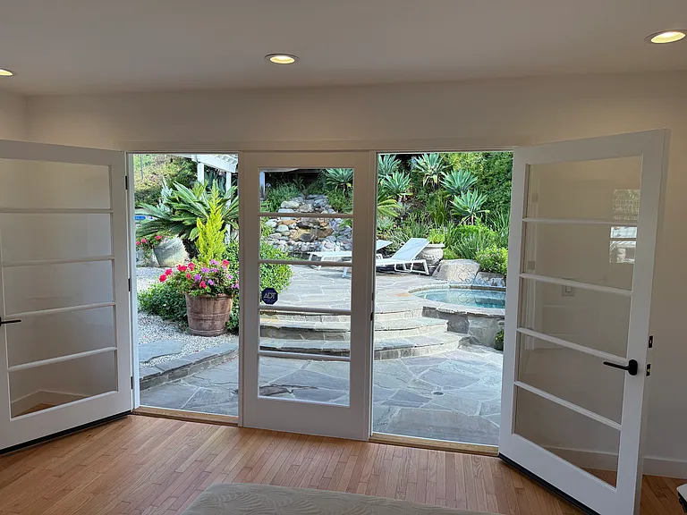 341 Surfview Dr — Photo 32