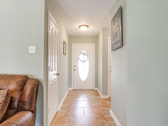 5th image of 10400 Marigold Rd