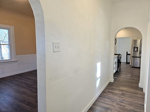 4th image of 635 Whitney Ave