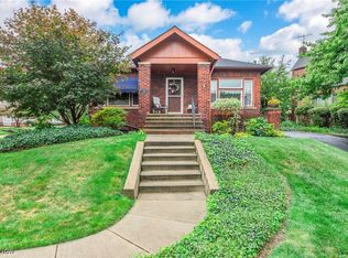1495 Lewis Dr, Lakewood, OH 44107