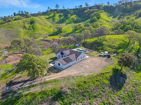 2nd image of 8654 Quail Canyon Road