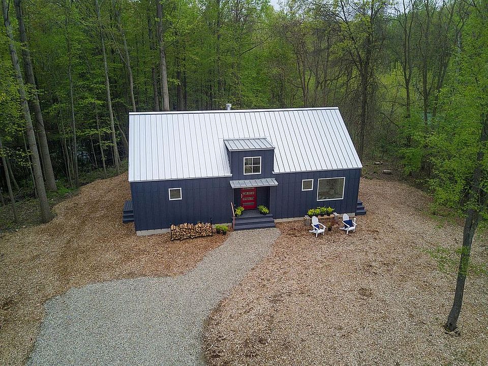 1st image of 46 Spruce Trl