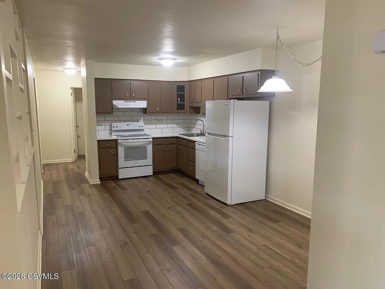 2 bed, 700 sqft, $1,050 — Photo 4
