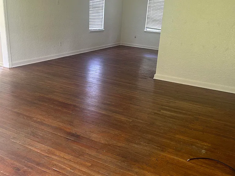 1240 Aberdeen Ave — Photo 11