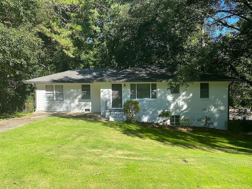 1st image of 2061 Meadowbrook Ln SE