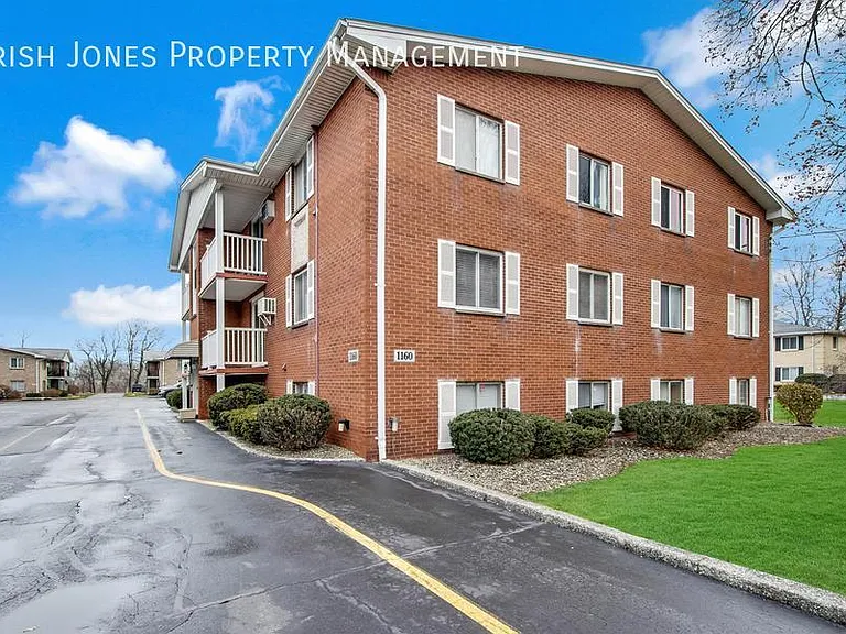 1160 Indian Church Rd #1 — Photo 17