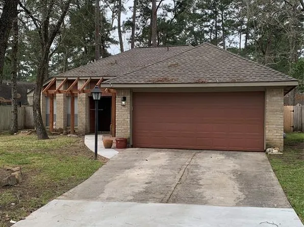 83 Fallshire Drive, The Woodlands, TX 77381