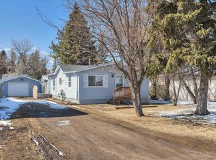4712 49th St, Calmar, AB T0C0V0