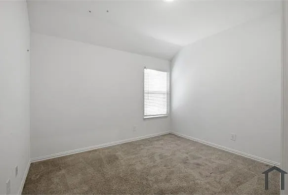 700 Pistachio Pkwy — Photo 34