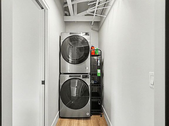 3rd image of 815 Verhoeks St Unit 22