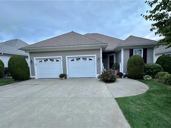 29 Enzo Dr, Coventry, RI 02816