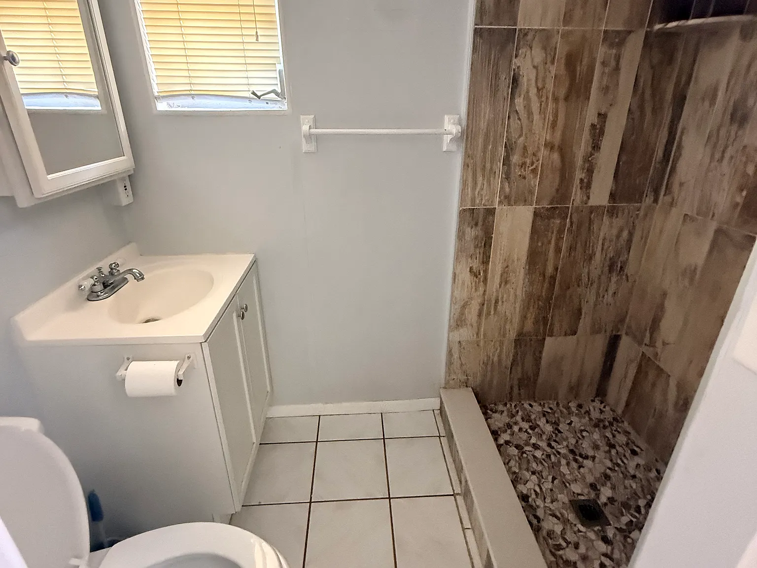 3 bed, 1600 sqft, $3,200 — Photo 3
